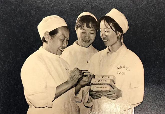 后妻子自愿上交配方子孙后代一分不占尊龙凯时链接他是千亿资产的创始人死(图11)