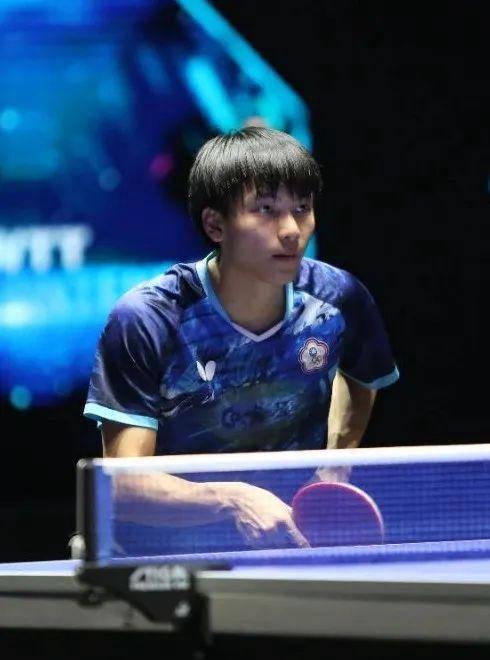 中国天才少年状态低迷决胜局4比11惨败尊龙人生就是博2比3爆冷一轮游！21岁